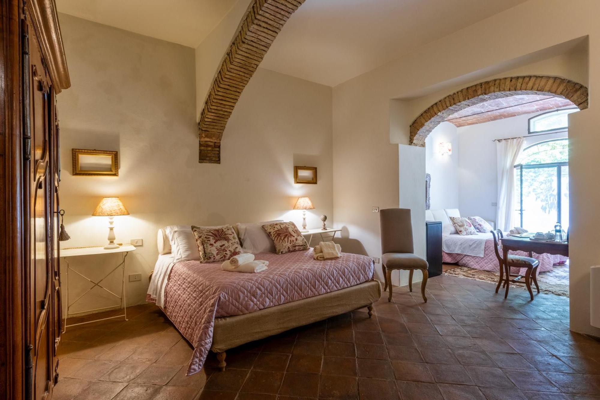 La Locanda Di Villa Toscana Биббона Экстерьер фото