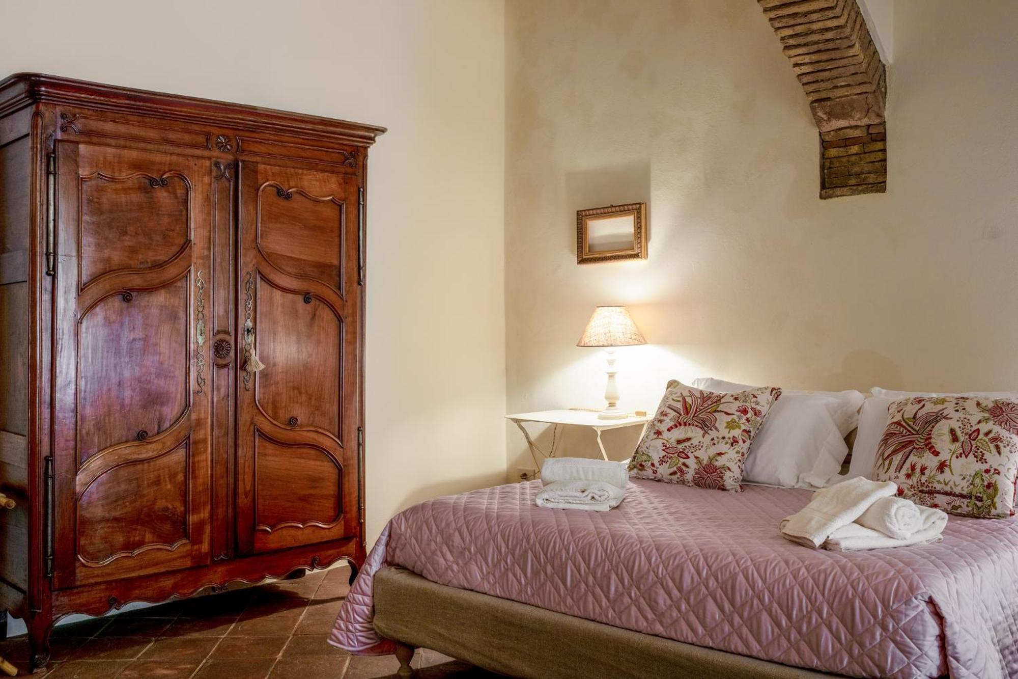 La Locanda Di Villa Toscana Биббона Экстерьер фото