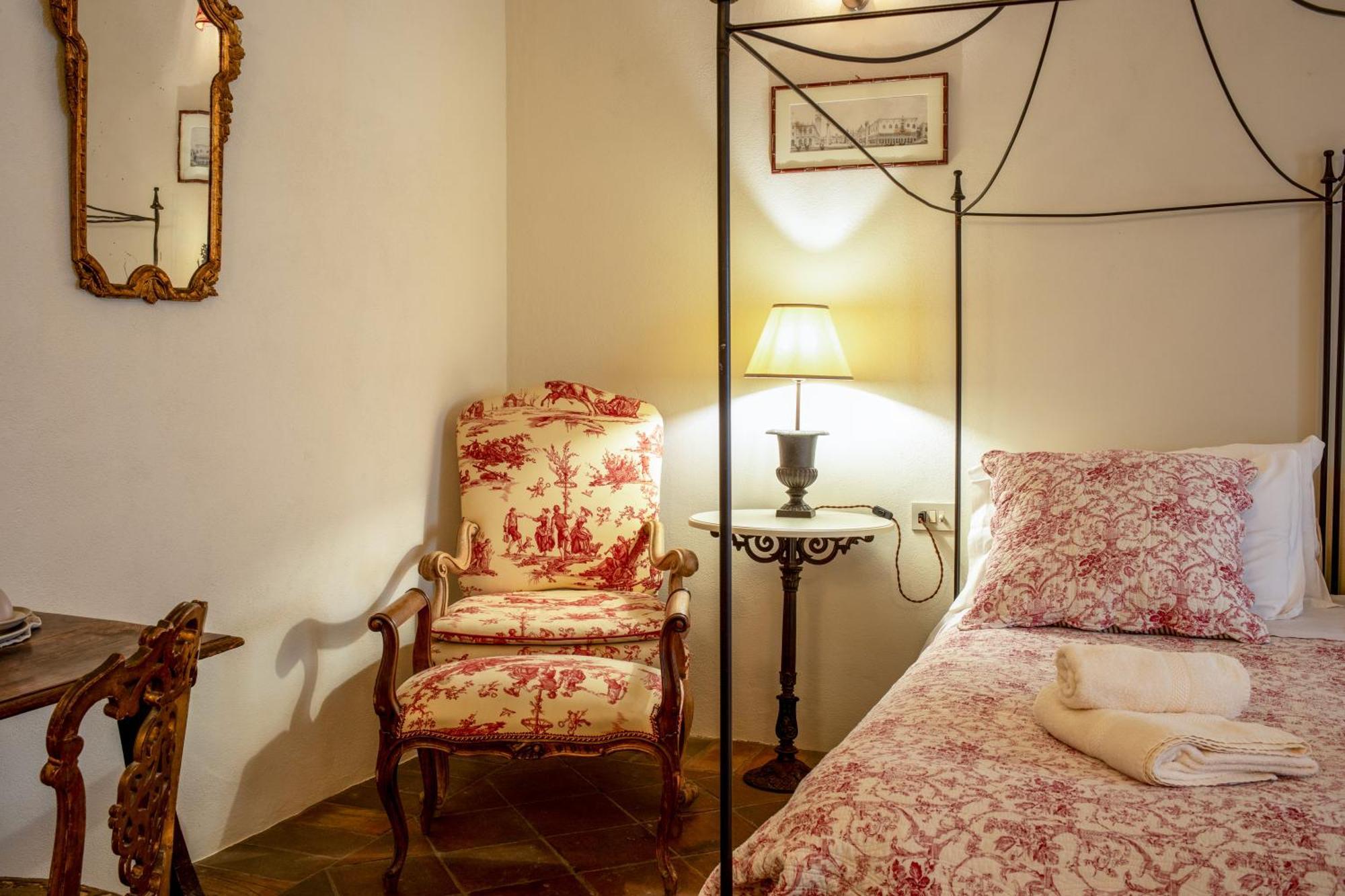 La Locanda Di Villa Toscana Биббона Экстерьер фото