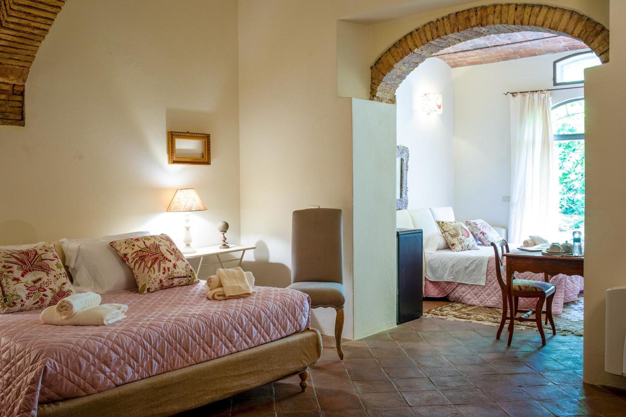 La Locanda Di Villa Toscana Биббона Экстерьер фото