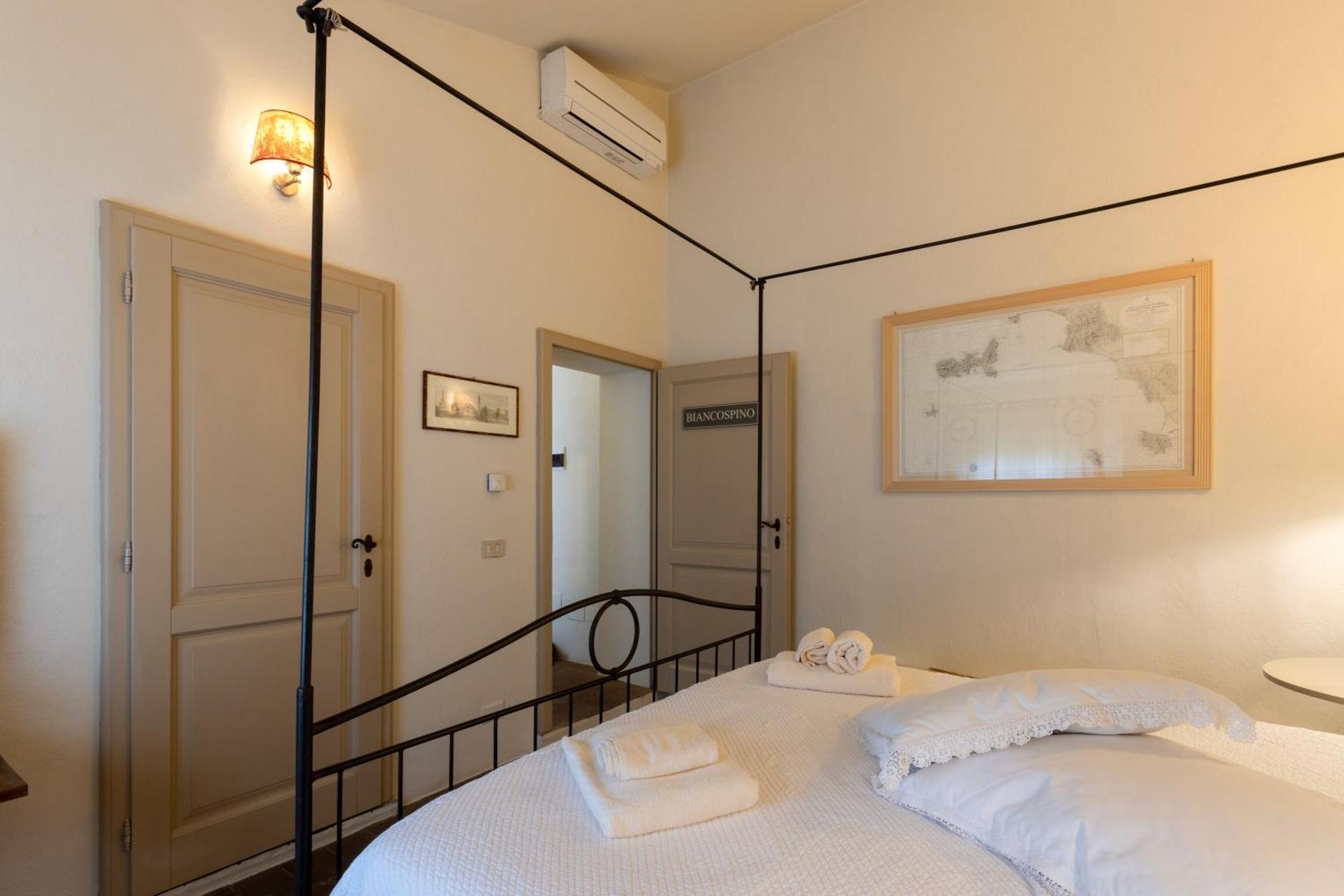 La Locanda Di Villa Toscana Биббона Экстерьер фото